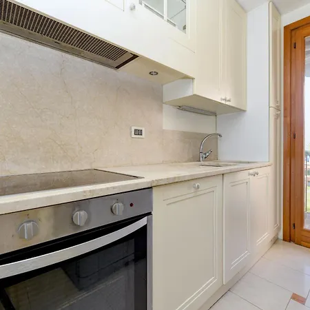 Eden View And Private Renovated In 2025 Desenzanoloft Official Partner Homes & By Marriott Bonvoy 公寓 西尔米奥奈